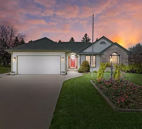 1306 Country, Caledonia, WI 53402