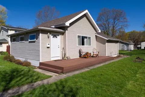427 Haskins, Lake Geneva, WI 53147