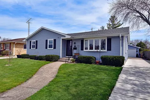 8645 33rd, Kenosha, WI 53142