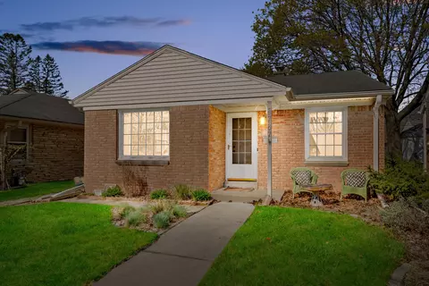 5787 N Crestwood, Glendale, WI 53209