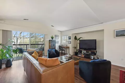 500 S Edwards #19, Lake Geneva, WI 53147