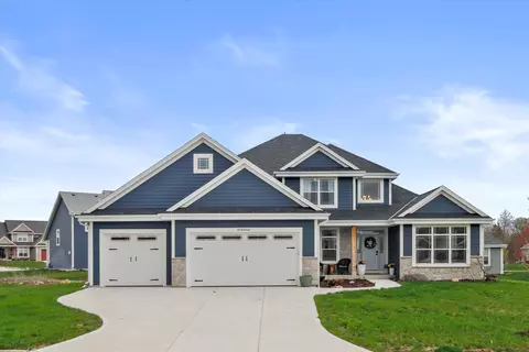 w238n5540 Cobblestone, Sussex, WI 53089