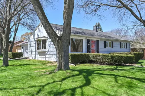 3957 S 44th, Greenfield, WI 53220