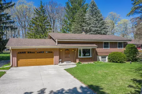 4858 Cedar Hls, Slinger, WI 53086