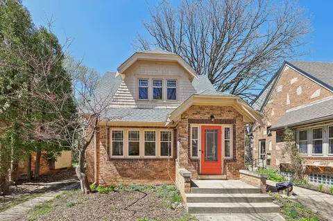 4213 N Ardmore, Shorewood, WI 53211