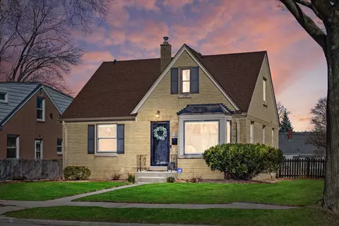 2936 N 80th, Milwaukee, WI 53222