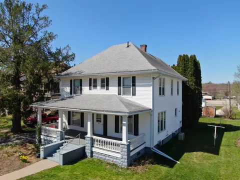 315 N Turner, Viola, WI 54664