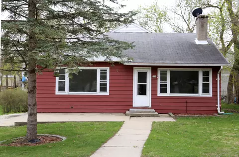 229 1st, Fontana, WI 53125