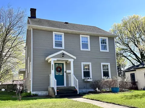 1622 Adams, La Crosse, WI 54601