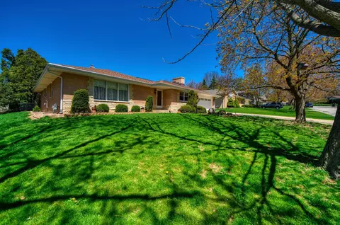 4595 S Raven, New Berlin, WI 53151