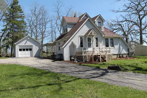 7825 Mchenry, Burlington, WI 53105