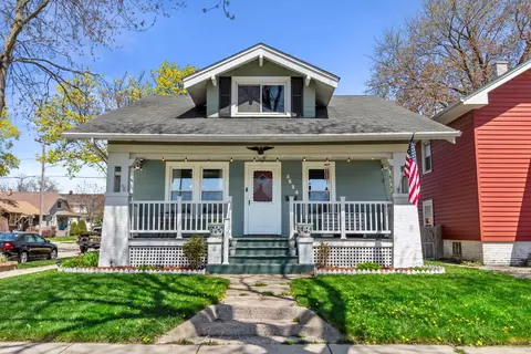 3524 Wright, Racine, WI 53405