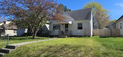 7819 W Hadley, Milwaukee, WI 53222