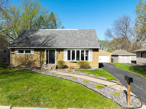 2102 31st, La Crosse, WI 54601