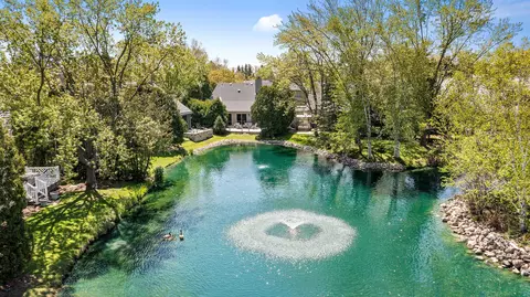 1426 W Westport #19B, Mequon, WI 53092