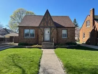 2540 Lincoln, Kenosha, WI 53143