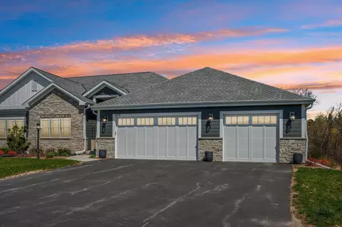 19711 Overstone, Lannon, WI 53046