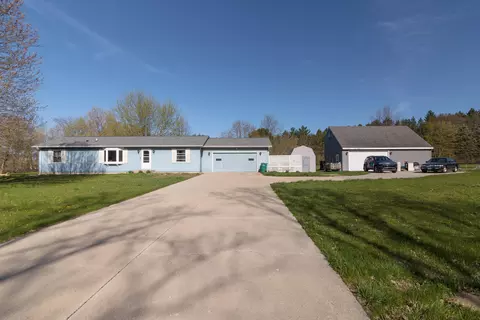1462 Terry, Erin, WI 53027