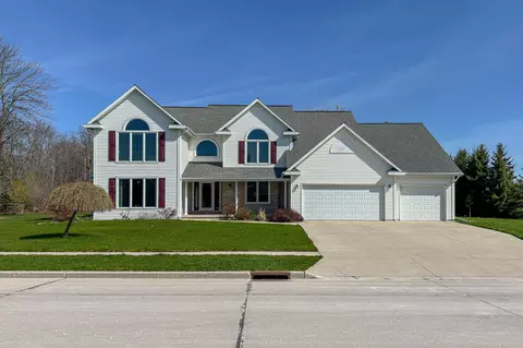 404 Stoney Brk, Manitowoc, WI 54220