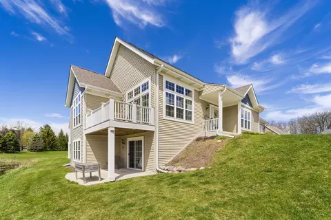 w178n5901 Timms Pr #38, Menomonee Falls, WI 53051