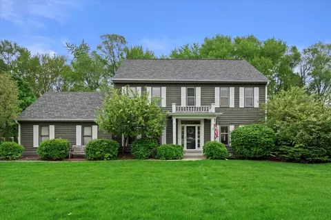 11932 N Lantern, Mequon, WI 53092