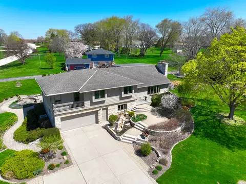 12650 Wrayburn, Elm Grove, WI 53122