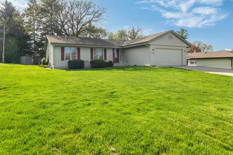 935 S 124th, Brookfield, WI 53005