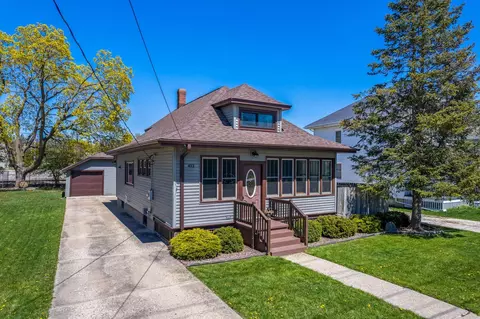 432 W 2nd, Oconomowoc, WI 53066