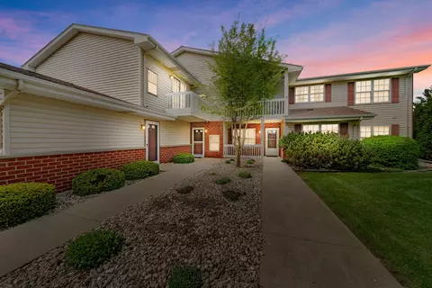 24821 87th #4, Salem, WI 53168