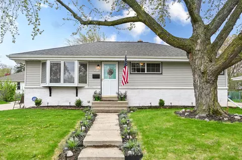 10513 W Caldwell, Milwaukee, WI 53225