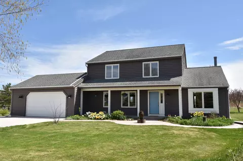 263 Hidden Blf, Cedar Grove, WI 53013