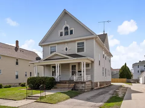 1118 S 14th, Manitowoc, WI 54220