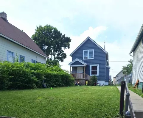 1416 W W Orch, Milwaukee, WI 53204