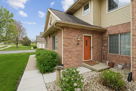 6823 53rd #157, Kenosha, WI 53144