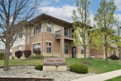 w129n6811 Northfield #208, Menomonee Falls, WI 53051