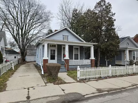 527 N Memorial, Racine, WI 53404