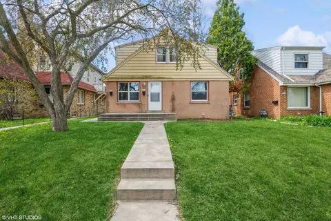 2915 N 54th, Milwaukee, WI 53210