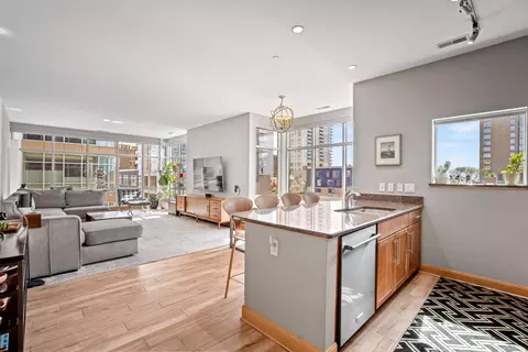 1550 E Royall #500, Milwaukee, WI 53202