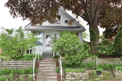 3512 S Austin, Milwaukee, WI 53207