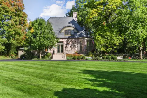 1515 Linda, Lake Geneva, WI 53147