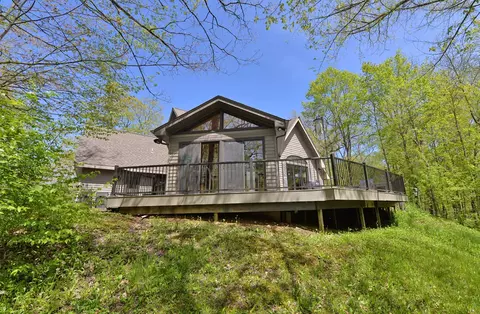 1124 Waukesha, Raymond, WI 53108
