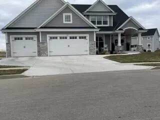 1280 Foxwood, Oconomowoc, WI 53066