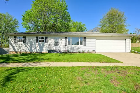 139 High, Clinton, WI 53525