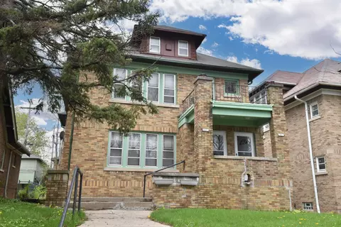 2465 N 51st #2467, Milwaukee, WI 53210