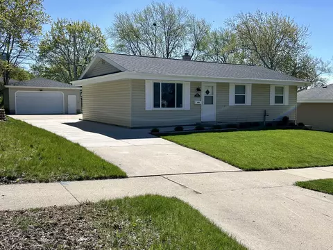 1315 N 11th, West Bend, WI 53090