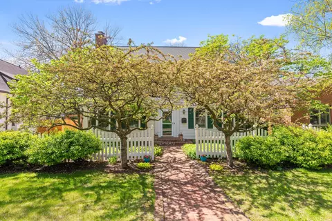 4477 N Prospect, Shorewood, WI 53211