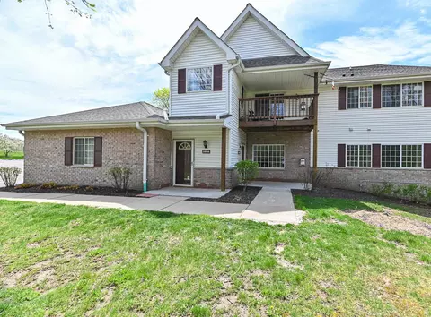 14816 W Arrowhead, New Berlin, WI 53151