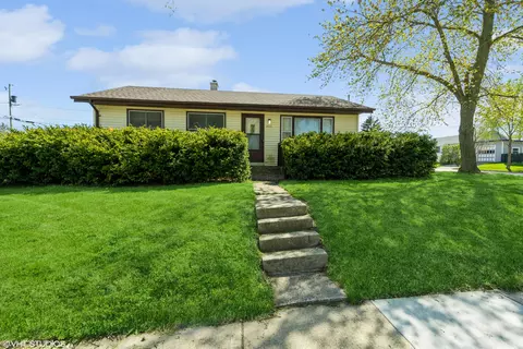 4325 Victory, Racine, WI 53405