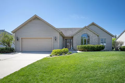 3539 W Dory, Franklin, WI 53132