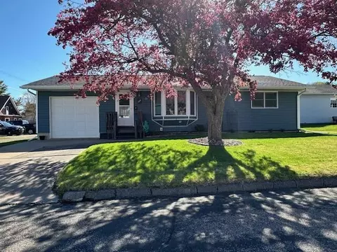 104 Hiawatha, Coon Valley, WI 54623